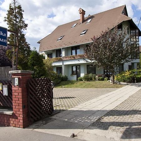 Dominika Apartman Hotel Budapest Esterno foto