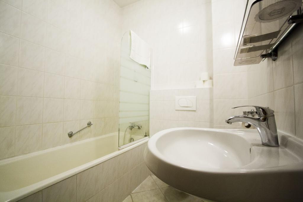 Dominika Apartman Hotel Budapest Esterno foto