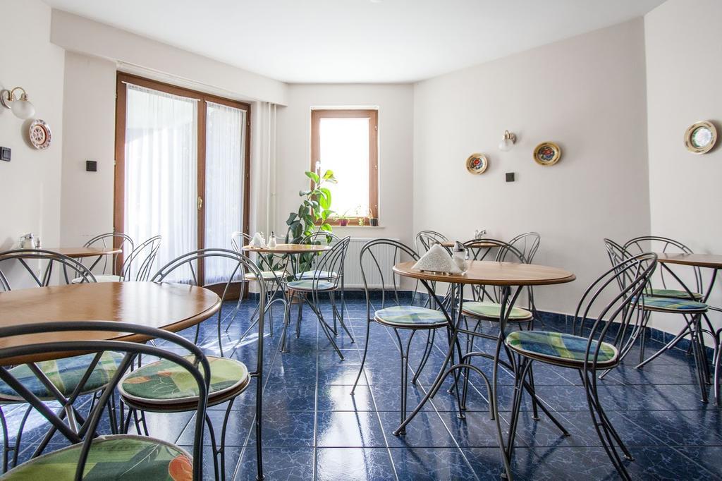 Dominika Apartman Hotel Budapest Esterno foto