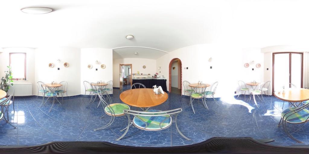 Dominika Apartman Hotel Budapest Esterno foto