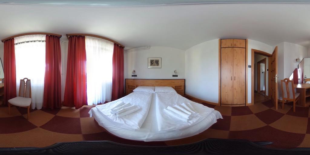Dominika Apartman Hotel Budapest Esterno foto