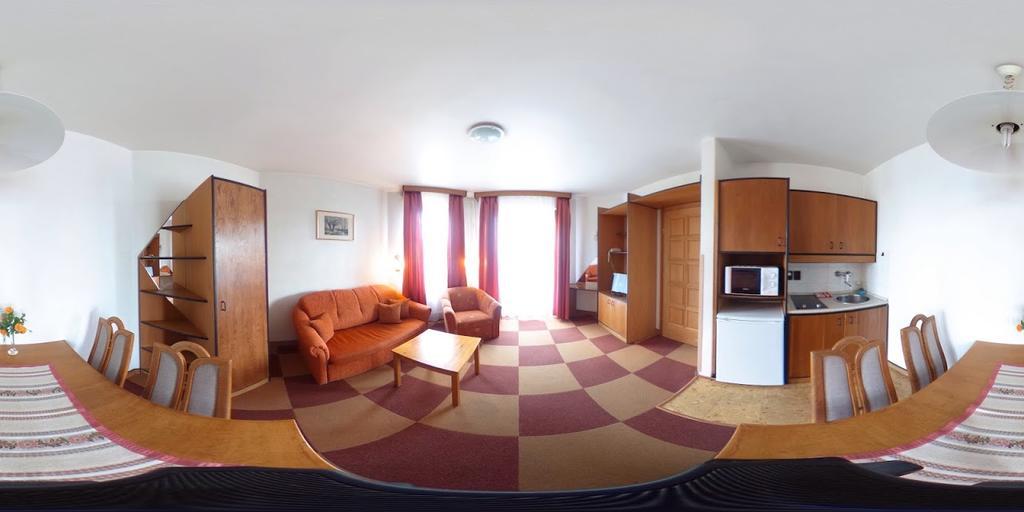 Dominika Apartman Hotel Budapest Esterno foto